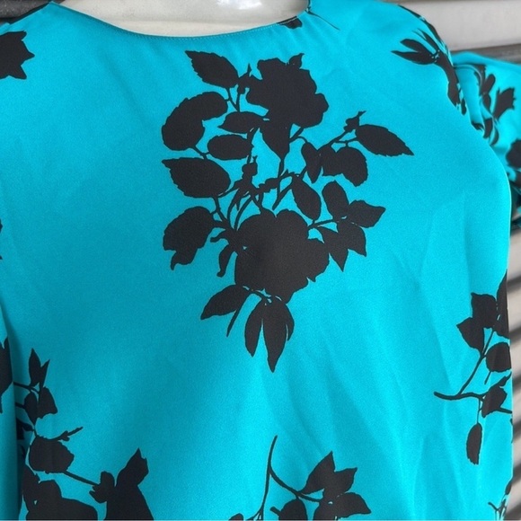 Vince Camuto Teal and Black Leaf Print Blouse Size S - Picture 5 of 10